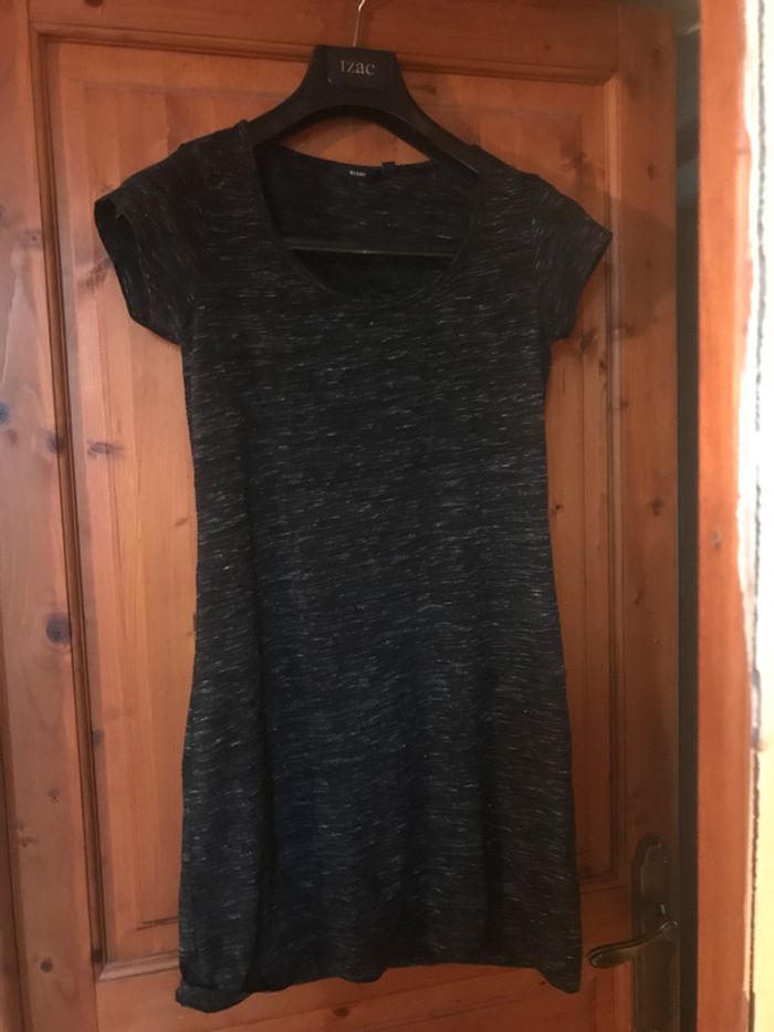 Robe courte manches courtes gris anthracite