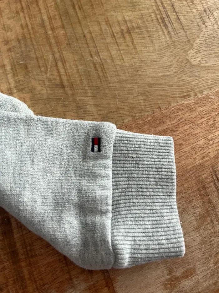 Sweat Tommy Hilfiger T86 - photo numéro 2