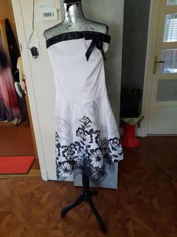 Très belle robe de cérémonie