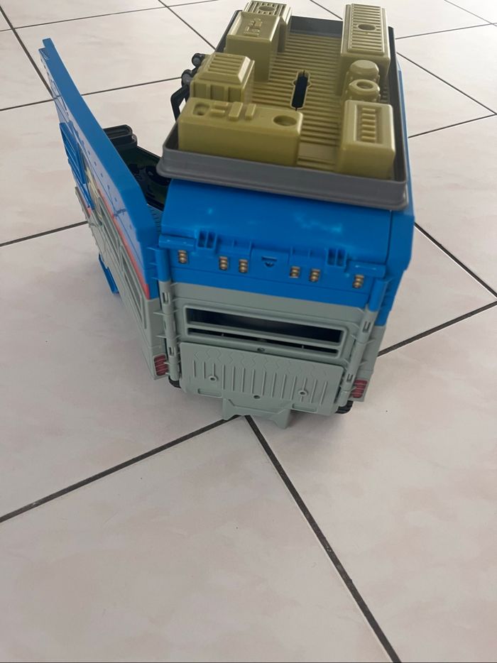 Camion ben10 - photo numéro 3