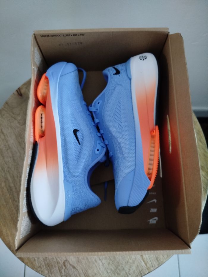 Baskets Nike T 36,5 - photo numéro 9