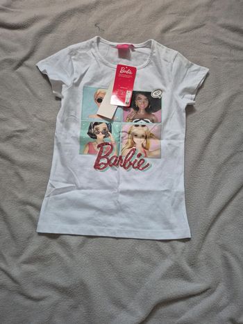 T-shirt fille neuf barbie 8 ans