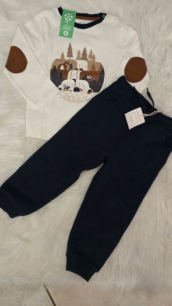 NEUFS(non portés) 🏷😍🥰💙ensemble teeshirt ml et pantalon jogging 23mois Garçon 🏷💙🥰😍