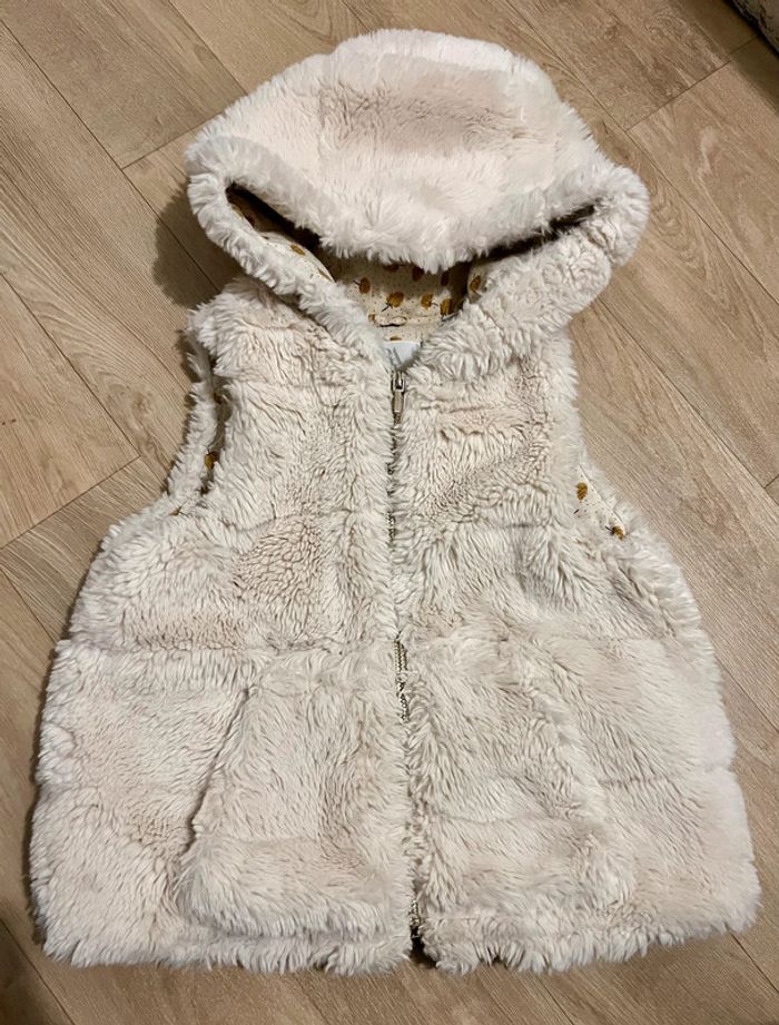 Gilet en fourrure sans manche 3/4 ans Zara