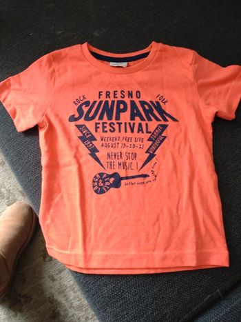 T shirt Tao taille 2 ans