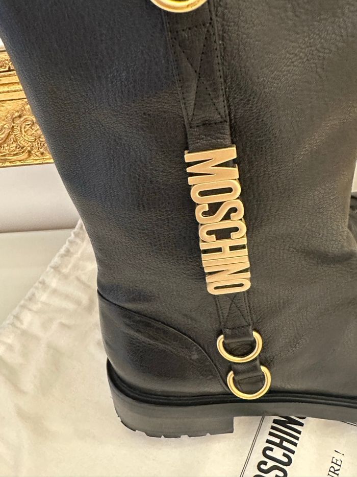Bottes cavalières Moschino neuves - photo numéro 4