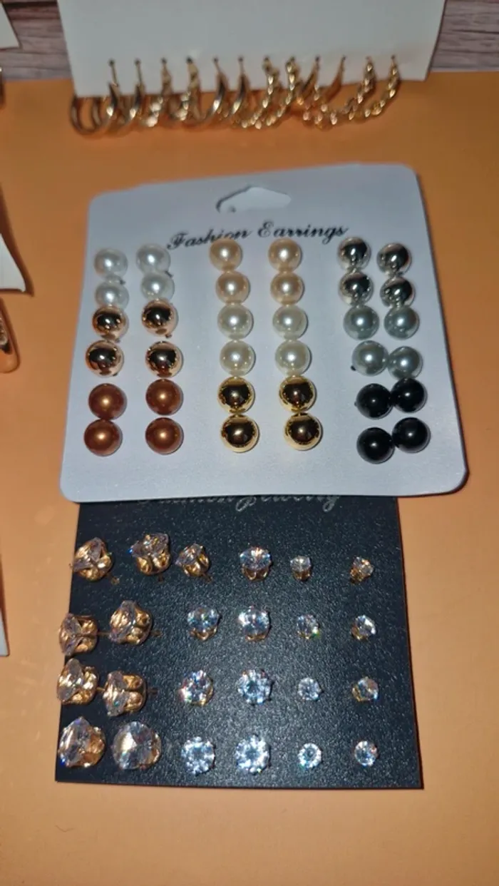 Lot de boucles d'oreilles - photo numéro 6