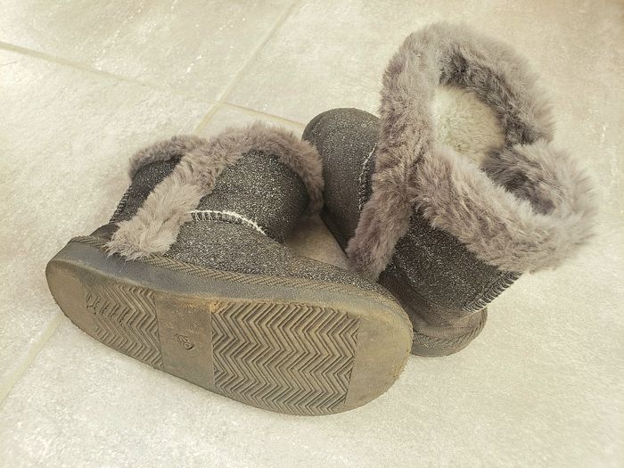 Bottes fille pointure 29 - photo numéro 2