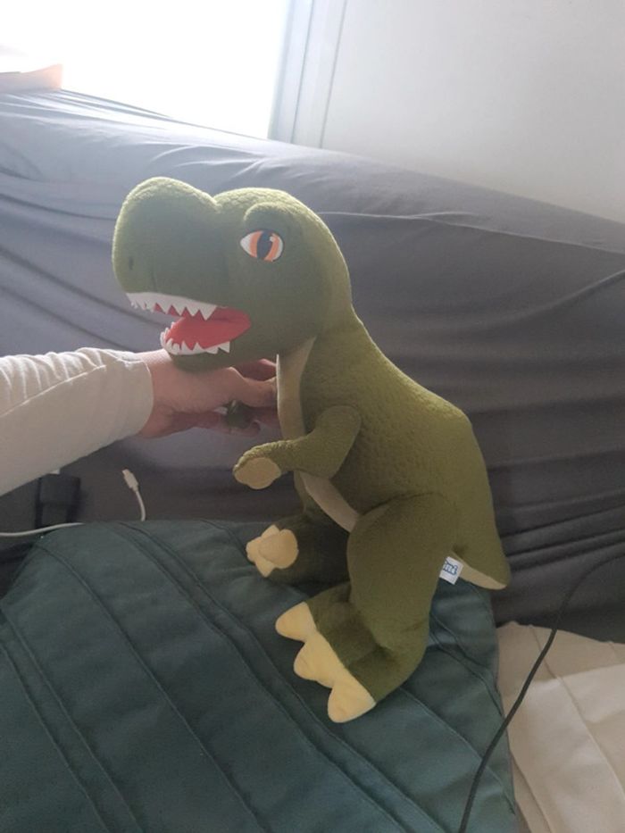 Grande peluche dinosaure - photo numéro 4