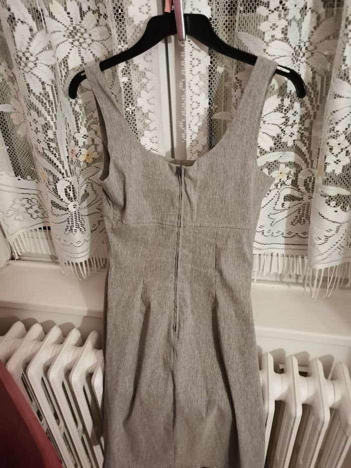 Robe tailleur - photo numéro 2