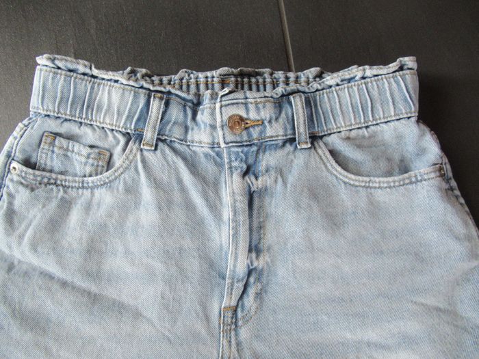 Short jean's fille Kiabi 34 / 14 ans - photo numéro 2