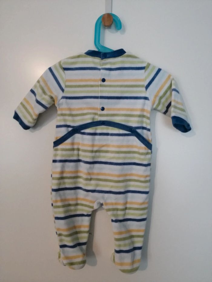 Pyjama 1 pièce 6 mois - photo numéro 3