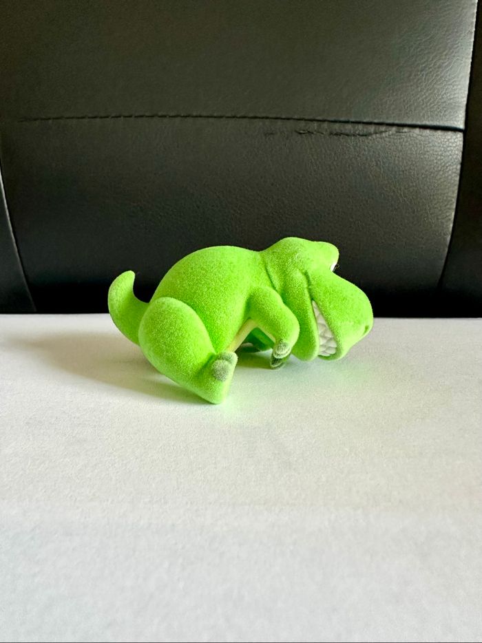 Petite figurine climbing T-Rex mystère à collectionner Grand Jester Enesco - photo numéro 2