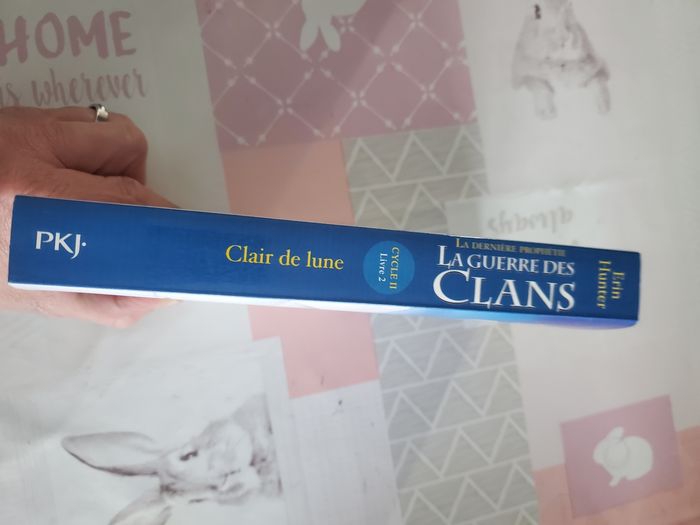 Livre la guerre des clans   claire de lune - photo numéro 2