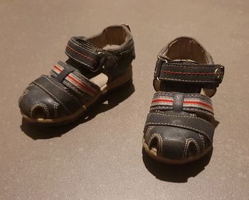 Sandalettes semi ouvertes