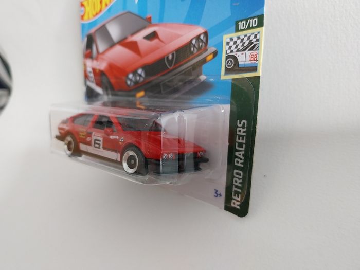 Hot Wheels Alfa Roméo GTV6 3.0 - photo numéro 3