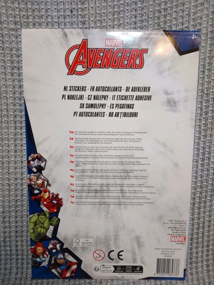 Livret de stickers holographiques "Avengers" Marvel - photo numéro 7