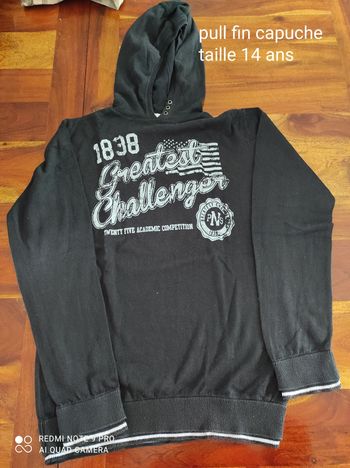 Pull capuche