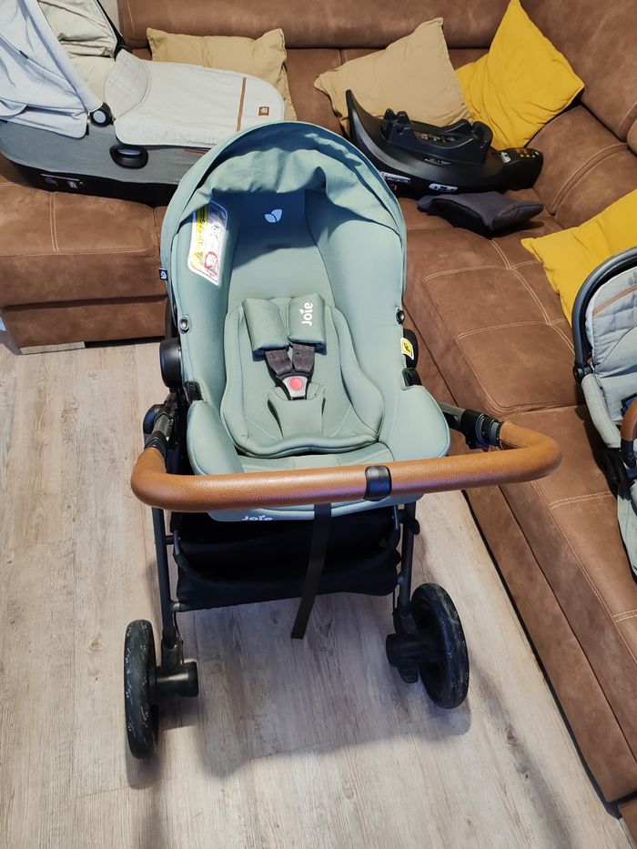 Trio poussette joie + base ISOFIX - photo numéro 3