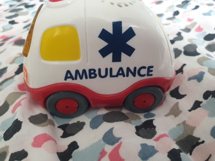 L ambulance Clemence tut tut mobile - photo numéro 4