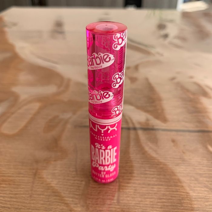 Rose à lèvres barbie