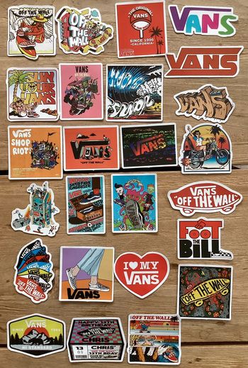 25 stickers Vans