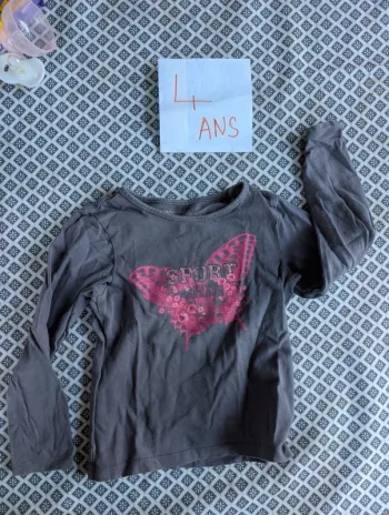 Tee shirt bébé fille 4 ans