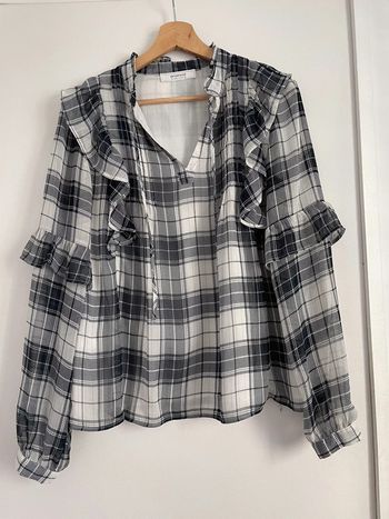 Blouse à carreaux volanté Promod