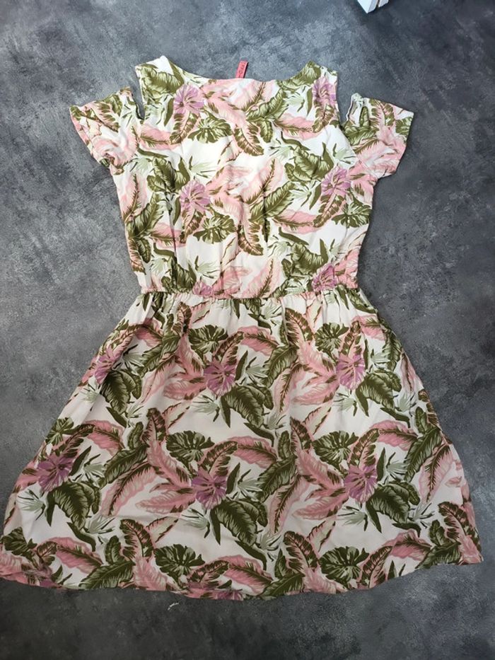 Robe fille 10 ans FPC très bon état - photo numéro 4