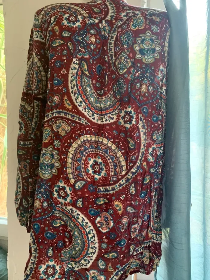 Blouse manches longues à motifs taille 44-46 - photo numéro 10
