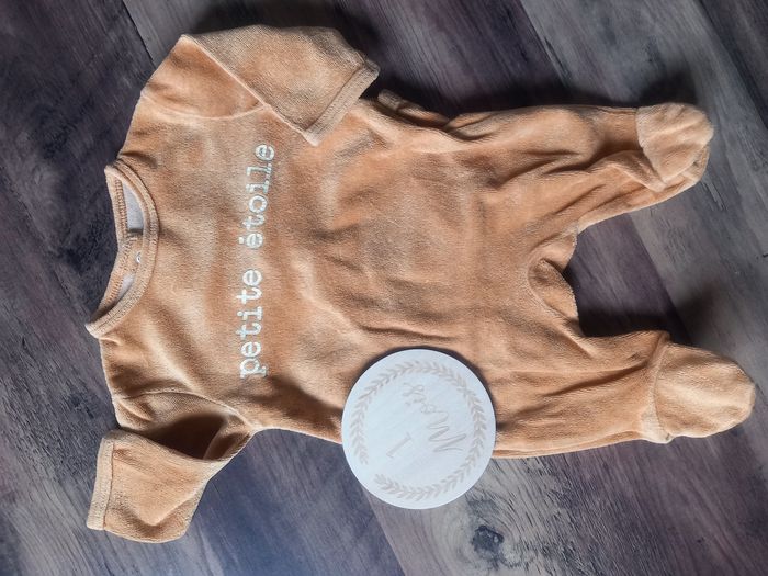 Lot pyjama 1 mois kiabi - photo numéro 3