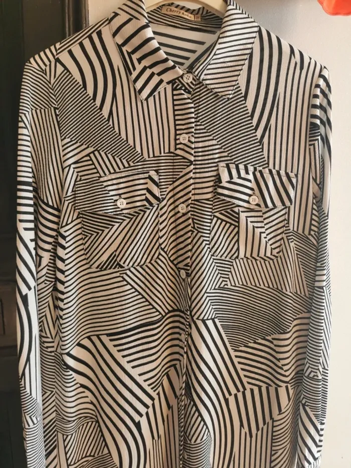 Robe chemise motifs graphique. - photo numéro 3