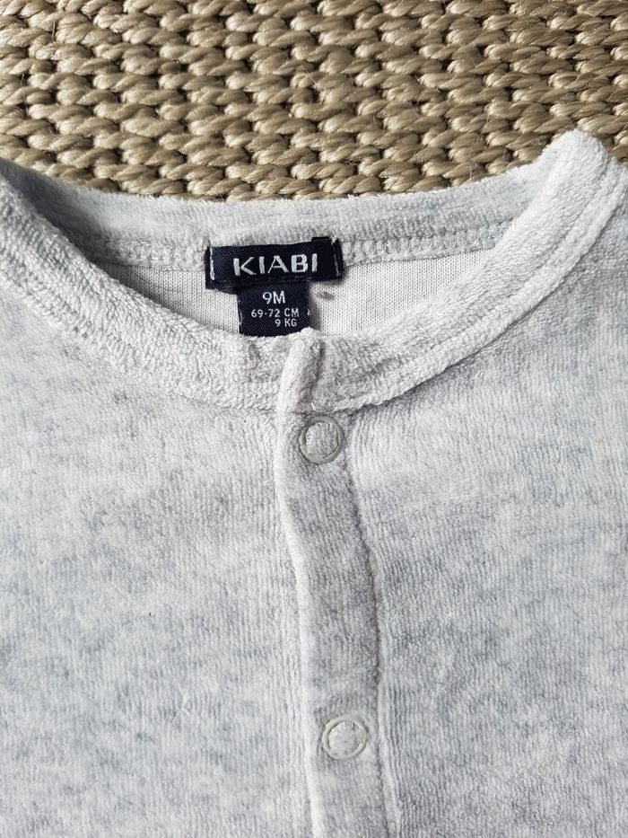 Lot pyjamas et grenouillères garçon ou mixte - 9 mois - photo numéro 4