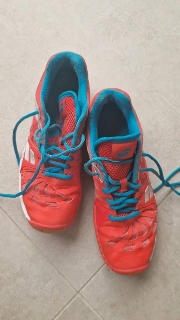 Basket babolat tres bon etat rouge taille 40.5 - photo numéro 6