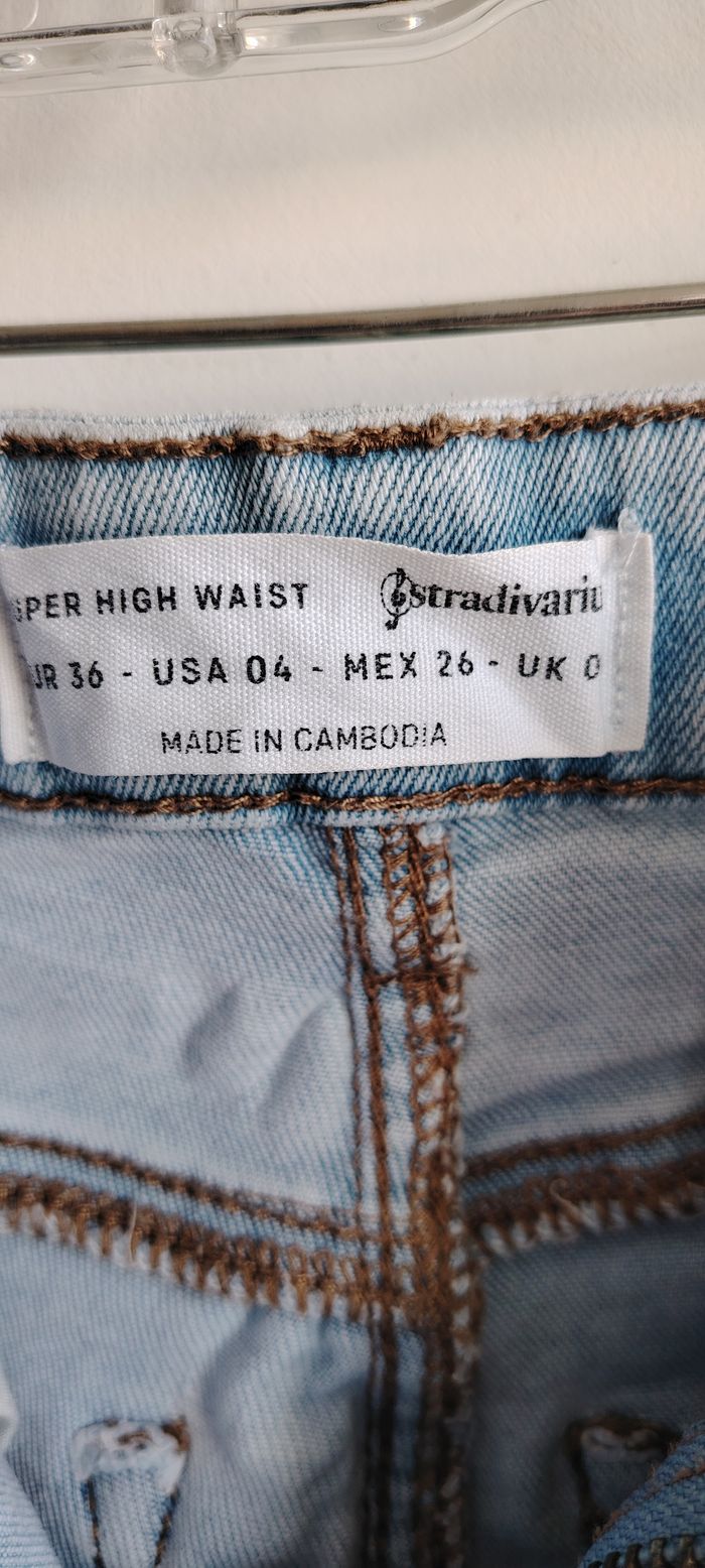 Jean bleu destroy Stradivarius – Taille 36 - photo numéro 2