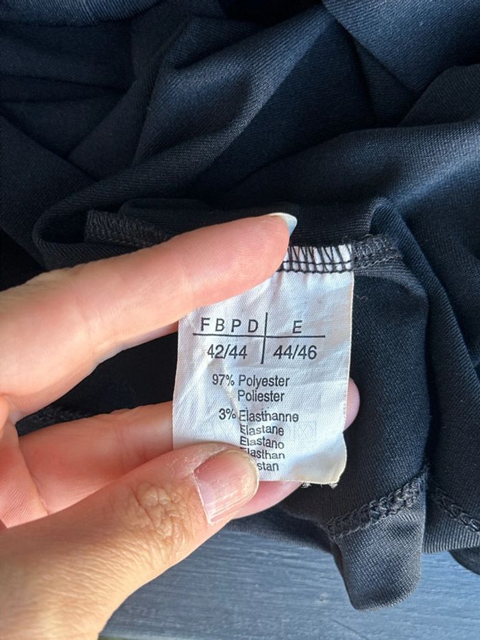 Haut noir basic une manche longue - photo numéro 4