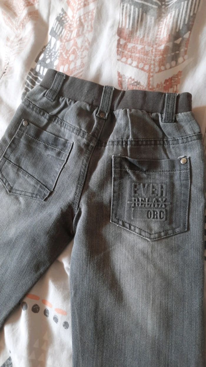 Jeans gris garçon - photo numéro 3