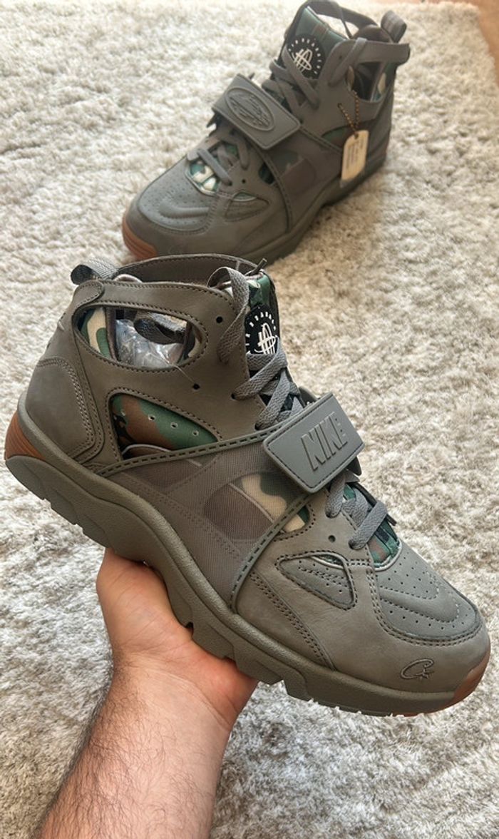 Nike Air Trainer Huarache x Corteiz – Gully Grey – Taille 46 - photo numéro 7