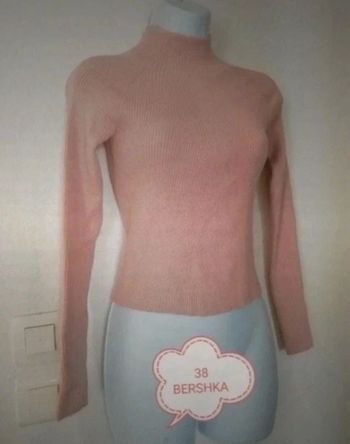 Pull court moulant femme.38