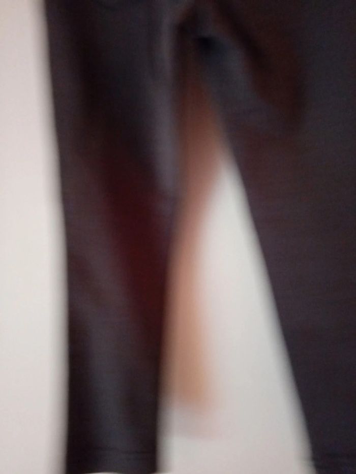 Joli pantalon gris. 5 ans. C&A - photo numéro 11