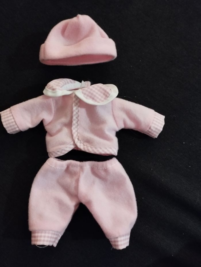 Ensemble pour poupon 20 cm