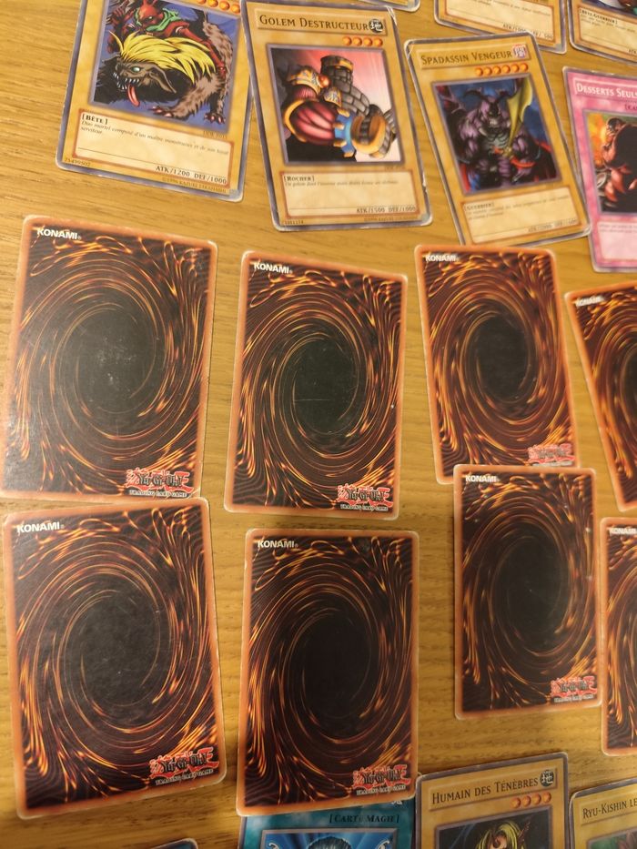 Lot 40 cartes Yu-gi-oh DDK deck demarrage kaiba 2002 - photo numéro 4