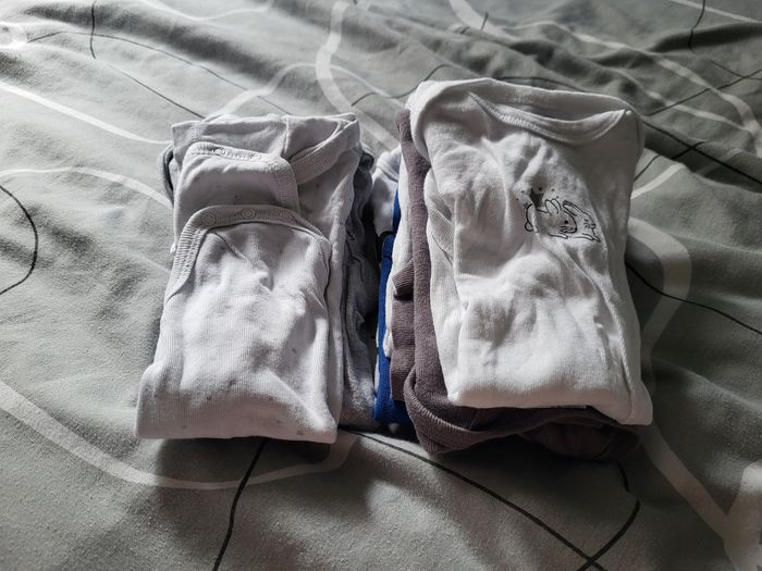 Lot vêtements garçon 9 mois - photo numéro 4