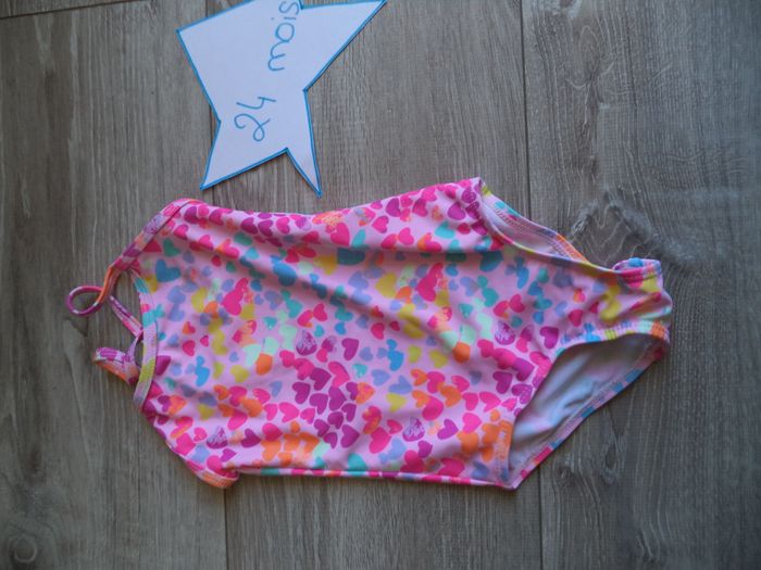 Maillot de bain cœurs 2 ans