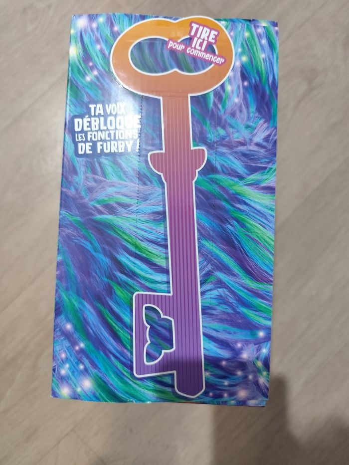 Furby jamais ouvert - photo numéro 3