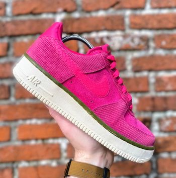 Baskets femme Nike air force one fushia rose et verte pointure 38.5 tres bon état