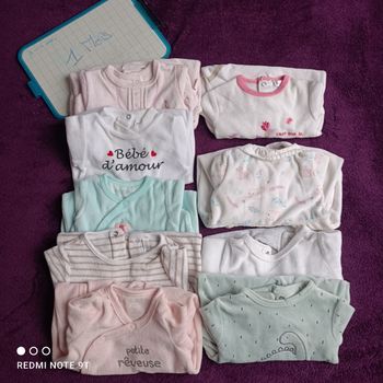 Lot fille 1 mois