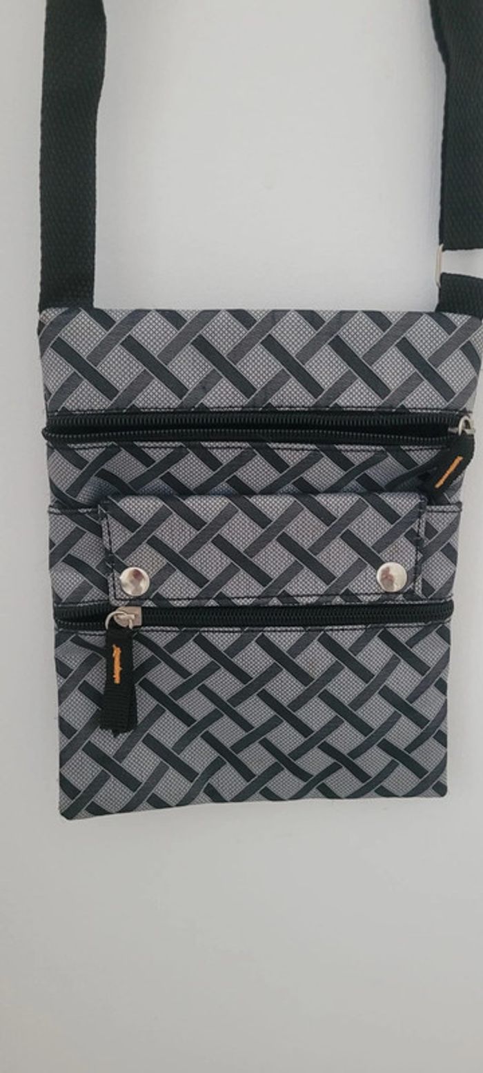 Pochette neuve