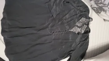 Haut manche 3/4 marque Sandra taille 1. Dentelle dans le dos