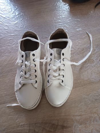 Chaussure  blanche